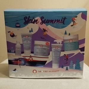 First Aid Beauty Skin Summit Set